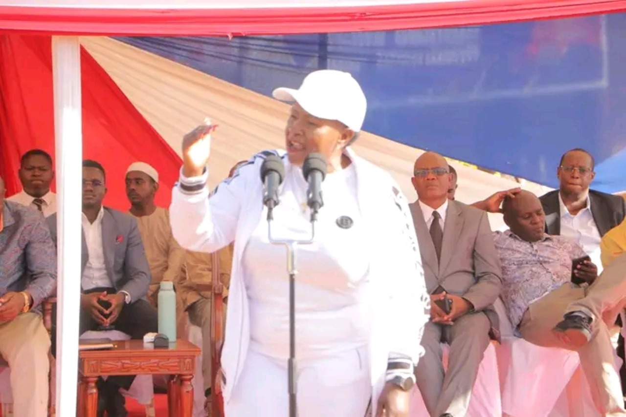 Machakos Governor Wavinya Ndeti addressing youths at Nguluni in Matungulu Sub-county during the launch of a county government programme to train 3,000 youths in motor vehicle driving and e-commerce