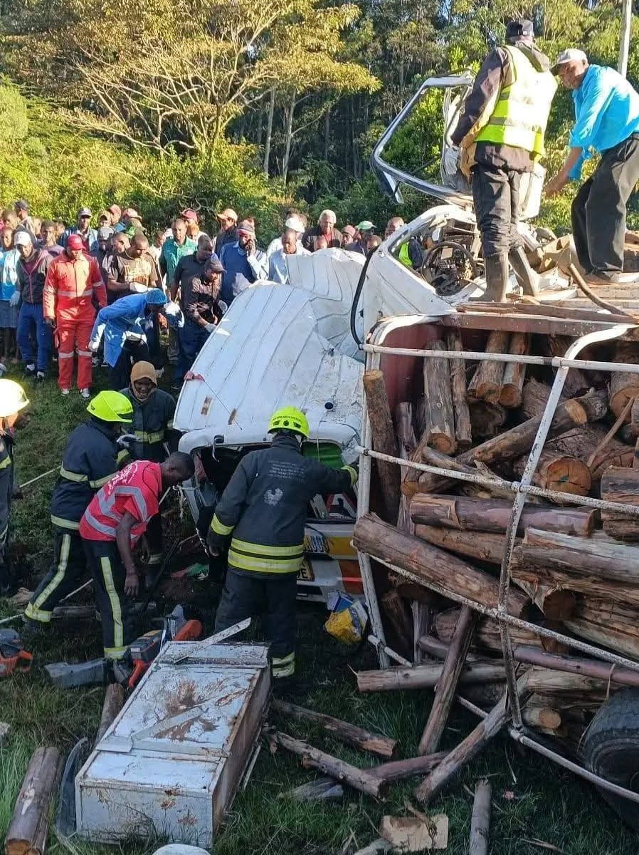 15 killed in fatal Nyeri–Nyahururu highway crash near Dedan Kimathi University