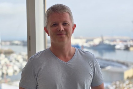 Pulmonologist and St George’s University School of Medicine alumnus Sámal Jakobsen