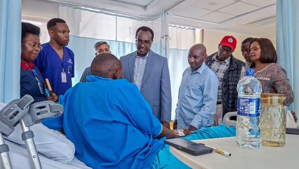 Ogamba visits teachers injured in Ngara