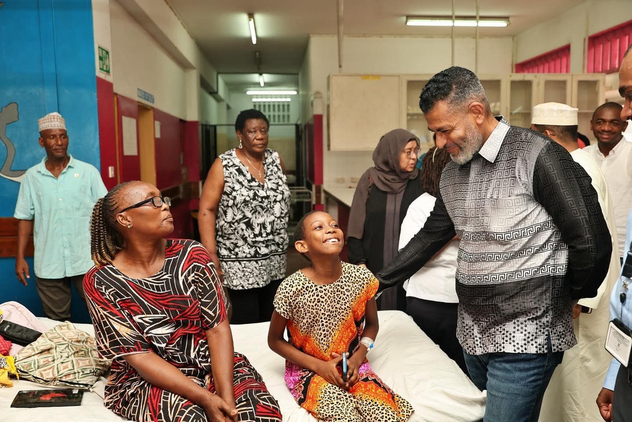 Governor Abdulswamad Nassir tours the Coast Provincial General Referal Hospital 