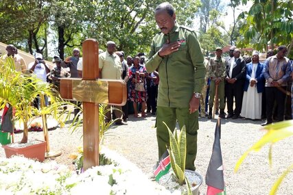 Kalonzo Musyoka in Bondo