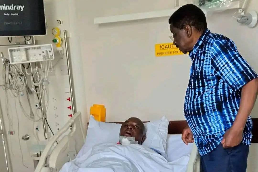 Siaya Governor James Orengo visits Vihiga Senator Godfrey Osotsi at Aga Khan Hospital in Kisumu. The Senator was later airlifted to Nairobi.