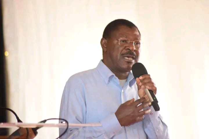 Speaker of the National Assembly Moses Wetang’ula addresses mourners near Tala town in Matungulu Constituency during the burial of Moses Muthama, son of Parliamentary Service Commission Commissioner Johnson Muthama